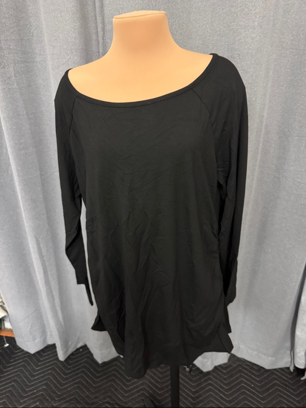 Bloom Chic Women’s Black Long Sleeve Boatneck Top